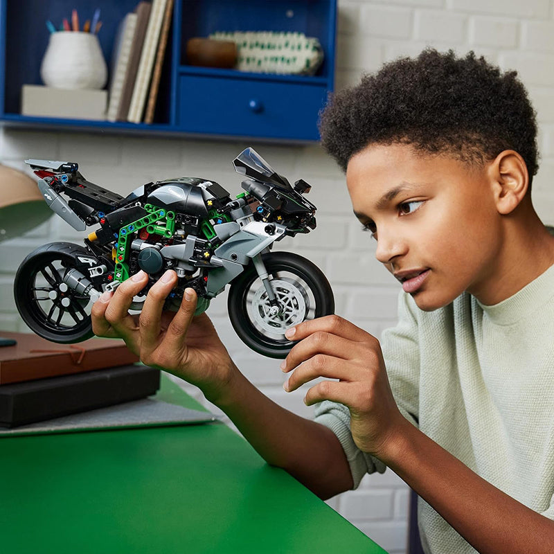 immagine-2-lego-lego-technic-42170-moto-kawasaki-ninja-ean-5702017583556