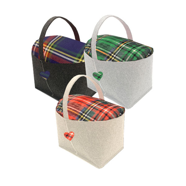 immagine-1-hamilton-plaid-con-borsa-hamilton-fantasie-assortite-ean-8051938638621